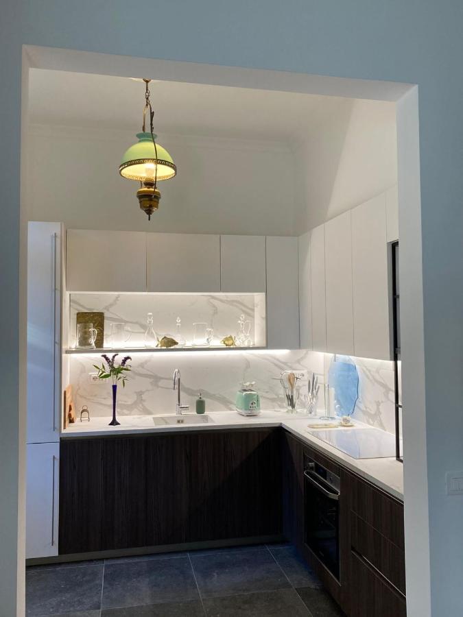 Charming Apt In San Frediano Apartment Florence Luaran gambar