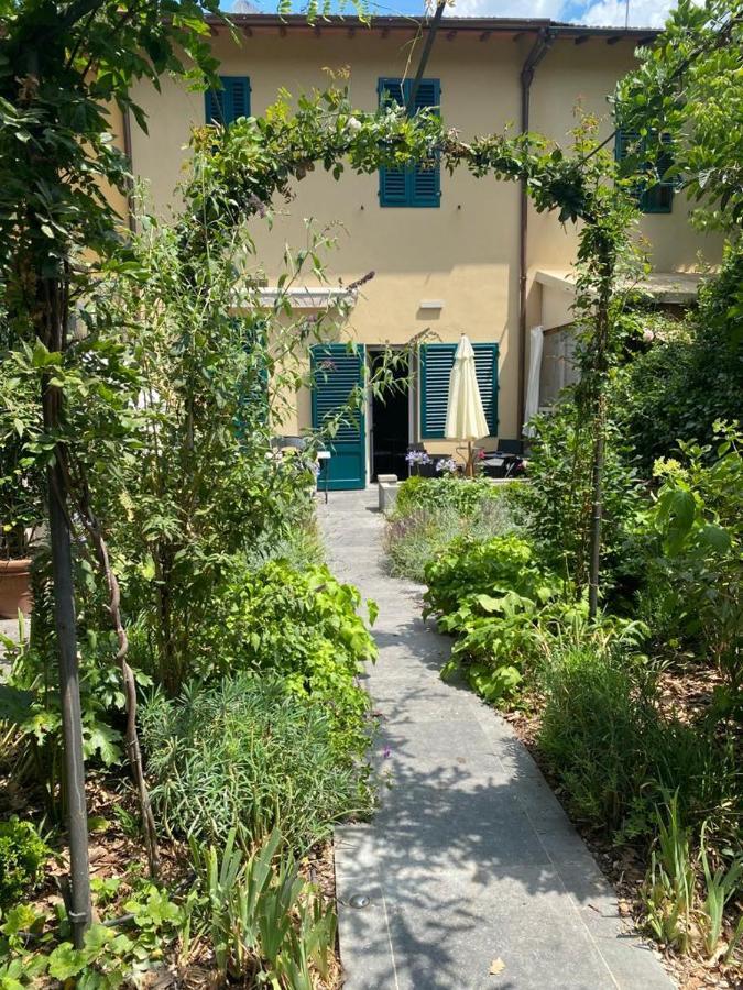 Charming Apt In San Frediano Apartment Florence Luaran gambar